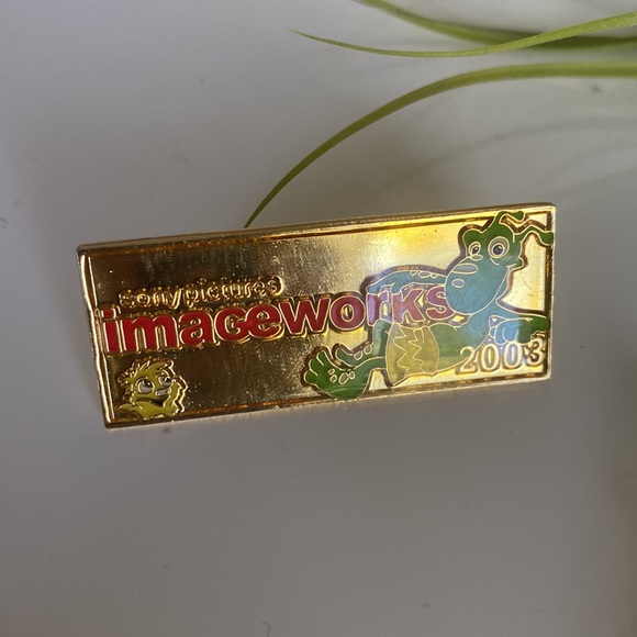 Spider Man Sony Open Season and more pin bundle - Picture 3 of 7